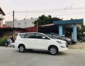 Toyota Innova 2017 - Cần bán gấp Toyota Innova sản xuất năm 2017, màu trắng, 710 triệu