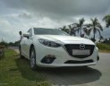 Mazda 3 2015 - Cần bán gấp Mazda 3 năm 2015, màu trắng