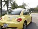 Volkswagen Beetle 2015 - Bán Volkswagen Beetle đời 2015, màu vàng, xe nhập còn mới, giá tốt