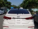 Hyundai Elantra 2.0 AT 2016 - Bán Hyundai Elantra 2.0 AT đời 2016, màu trắng xe gia đình