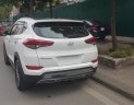 Hyundai Tucson 2015 - Cần bán Hyundai Tucson năm sản xuất 2015, màu trắng, nhập khẩu