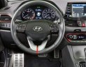 Hyundai Elantra   2018 - Cần bán Hyundai Elantra 2018, màu đen, giá chỉ 560 triệu