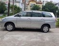 Toyota Innova G 2010 - Cần bán Toyota Innova G sản xuất năm 2010, màu bạc xe gia đình