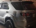 Toyota Fortuner 2016 - Cần bán gấp Toyota Fortuner năm 2016, màu bạc xe gia đình, giá tốt