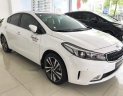 Kia Cerato  1.6MT Base 2018 - Bán xe Kia Cerato sản xuất 2018, màu trắng, giá tốt