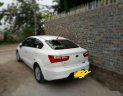 Kia Rio AT 2016 - Cần bán lại xe Kia Rio AT đời 2016, màu trắng, giấy tờ chính chủ