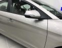 Hyundai Elantra 2.0AT 2018 - Cần bán xe Hyundai Elantra 2.0AT năm sản xuất 2018, màu bạc
