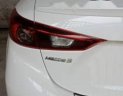 Mazda 3 2017 - Cần bán gấp Mazda 3 sản xuất năm 2017, màu trắng số tự động