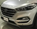 Hyundai Tucson 2.0 2018 - Bán Hyundai Tucson bạc xe có sẵn giao ngay, hỗ trợ vay trả góp, LH để được giá tốt nhất, Hotline 0903175312