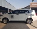 Toyota Innova   E 2.0MT  2016 - Cần bán Toyota Innova E 2.0MT, màu trắng, sản xuất 2016 (form mới)