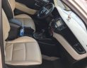 Kia Rondo 2.0AT 2017 - Cần bán xe Kia Rondo 2017 số tự động, màu bạc