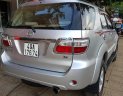 Toyota Fortuner 2.5G 2009 - Cần bán gấp Toyota Fortuner 2.5G đời 2009, màu bạc số sàn