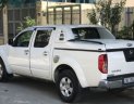 Nissan Navara  2.5 MT  2011 - Cần bán Nissan Navara 2.5 MT đời 2011, màu trắng 
