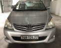 Toyota Innova   2010 - Cần bán Toyota Innova đời 2010, màu bạc, xe gia đình