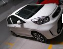 Kia Morning  Si - AT 2016 - Bán Kia Morning đăng ký 2016, màu trắng ít sử dụng, giá tốt 358 triệu