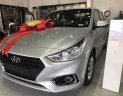 Hyundai Accent AT 2018 - Bán xe Hyundai Accent AT sản xuất năm 2018, màu bạc, giá chỉ 555 triệu