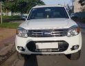 Ford Everest 2014 - Bán Ford Everest đời 2014, màu trắng, máy dầu, số sàn. Giá chỉ 655 triệu