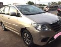 Toyota Innova 2015 - Bán xe Toyota Innova đời 2015, màu vàng như mới