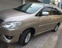 Toyota Innova   2013 - Bán Toyota Innova đời 2013, màu vàng xe gia đình