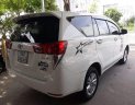 Toyota Innova  E 2.0MT 2016 - Bán xe Toyota Innova E 2.0MT sản xuất năm 2016, màu trắng số sàn