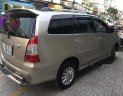 Toyota Innova   2013 - Bán Toyota Innova đời 2013, màu vàng xe gia đình