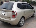 Kia Carens EX 2011 - Cần bán Kia Carens đời 2011 bản đủ - máy 2.0 - cửa nóc – màu vàng cát