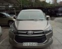 Toyota Innova 2017 - Cần bán lại xe Toyota Innova đời 2017, màu nâu vàng  