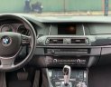 BMW 5 Series 520i 2015 - Bán BMW 520i 2015 model 2016 đá cốp, cửa hít, xe đẹp bao test hãng