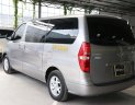 Hyundai Starex 2.5MT 2015 - Cần bán Hyundai Starex 2.5MT sản xuất 2015, màu xám (ghi), nhập khẩu nguyên chiếc, giá tốt