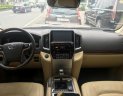 Toyota Land Cruiser VX 4.6  2016 - Bán xe Toyota Land Cruiser VX 4.6 đời 2017, màu vàng, nhập khẩu nguyên chiếc