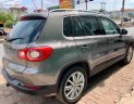 Volkswagen Tiguan 2.0 tfsi 2008 - Cần bán Volkswagen Tiguan 2.0 tfsi sản xuất 2008, màu xám, nhập khẩu