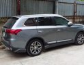 Mitsubishi Outlander 2.4 2016 - Bán xe Mitsubishi Outlander 2.4 năm 2016, màu xám, nhập khẩu, chính chủ 