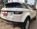 LandRover Evoque 2017 - Cần bán LandRover Evoque 2017, màu trắng, bảo hành, xe chạy 2462 km, đèn mới