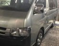 Toyota Hiace 2010 - Cần bán Toyota Hiace sản xuất năm 2010, màu bạc, nhập khẩu