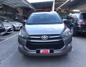 Toyota Innova E 2016 - Bán Toyota Innova E 2016 form 2017, số sàn mới đi 52.000km, xe cực đẹp, hỗ trợ trả góp