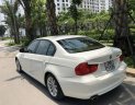 BMW 3 Series 2010 - Bán BMW 3 Series sản xuất năm 2010, màu trắng, nhập khẩu nguyên chiếc, giá tốt