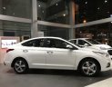 Hyundai Accent AT 2018 - Bán ô tô Hyundai Accent AT năm sản xuất 2018, màu trắng