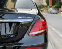 Mercedes-Benz E class E300 AMG 2017 - Bán xe Mercedes-Benz E class sản xuất 2017 màu đen cực mới