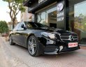 Mercedes-Benz E class E300 AMG 2017 - Bán xe Mercedes-Benz E class sản xuất 2017 màu đen cực mới