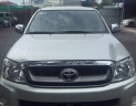 Toyota Hilux 2009 - Bán Toyota Hilux năm 2009 màu bạc, giá 340 triệu