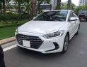 Hyundai Elantra 2018 - Cần bán Hyundai Elantra đời 2018 màu kem (be), giá chỉ 554 triệu