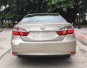 Toyota Camry  2.0E 2016 - Bán Toyota Camry 2.0E sản xuất 2016, màu vàng giá cạnh tranh