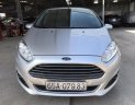 Ford Fiesta Titanium 1.5AT 2015 - Bán Ford Fiesta Titamium sedan 1.5AT màu bạc, số tự động, sản xuất 2015, biển tỉnh đi đúng 63000km
