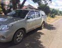 Toyota Hilux 2010 - Cần bán gấp Toyota Hilux sản xuất 2010, màu bạc, xe nhập chính chủ, giá 320tr