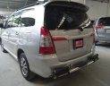 Toyota Innova 2.0E 2016 - Bán xe Toyota Innova 2.0E 2016, màu bạc còn quá mới