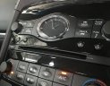 Infiniti QX70   2016 - Cần tiền bán gấp xe Infiniti QX70 2016, xe màu bạc