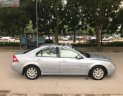 Ford Mondeo 2003 - Em cần bán Ford Mondeo một vạch 2.5L V6 đời 2003, xe gia đình sử dụng máy móc, gầm bệ còn tốt