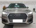 Audi Q7 3.0 2016 - Cần bán Audi Q7 3.0L, SX 2016, màu vàng, nhập khẩu nguyên chiếc