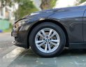 BMW 3 Series 320i 2017 - Cần Bán BMW 320i màu đen 2017, ĐK 2018, xe rất mới