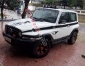 Ssangyong Korando   2002 - Cần bán gấp Ssangyong Korando sản xuất 2002, màu trắng, xe nhập